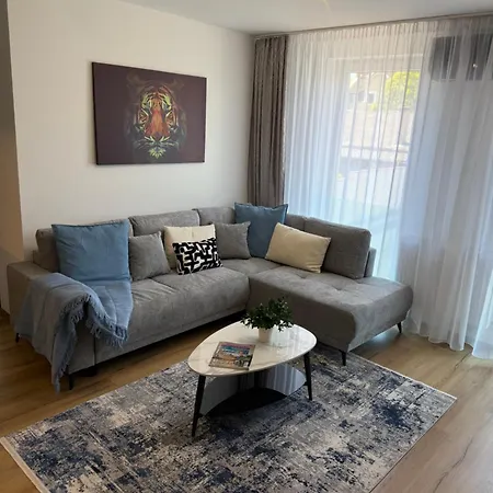 Apartament Csip House With Free Private Enclosed Parking Place