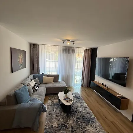 Apartament Csip House With Free Private Enclosed Parking Place